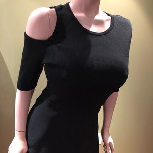 Woman’s black extra large dress